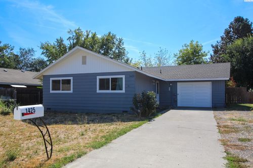 1425 W 7th Ave, Kennewick, WA, 99336-5262 | Card Image
