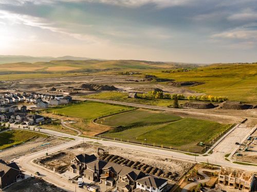 512 Heritage Blvd, Cochrane, AB, T4C | Card Image