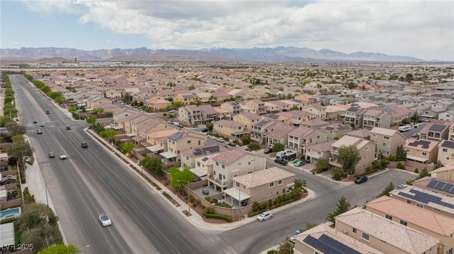 Bird's eye view featuring a mountain view and a residential view | Image 40