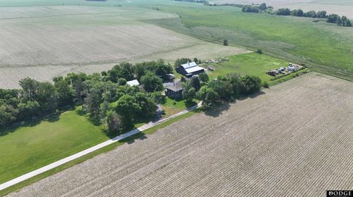 525 Highway 91, Dodge, NE, 68633-4203 | Card Image