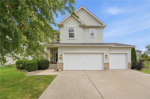 1200 Sapperton Rd, Lee's Summit, MO, 64083-3803 | Card Image
