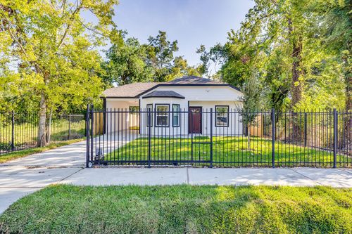 3206 Roland St, Houston, TX, 77026-5042 | Card Image