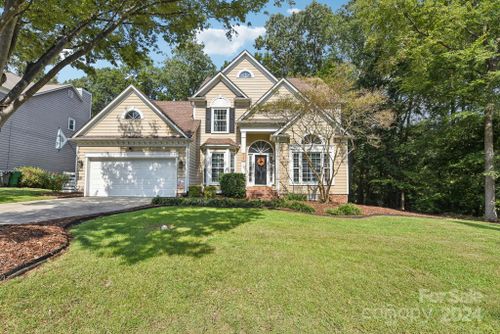 4107 Beauvista Drive, Charlotte, NC, 28269 | Card Image