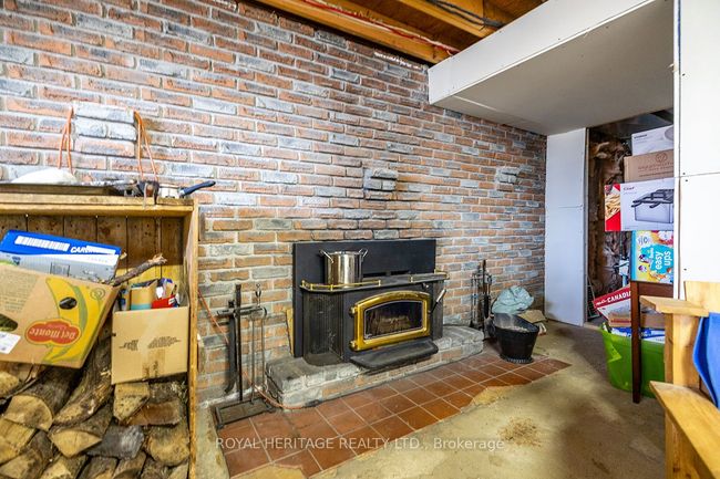 940 Portage Rd, House other with 4 bedrooms, 2 bathrooms and 10 parking in Kirkfield ON | Image 21