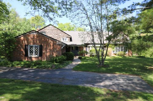 1 Crosstie Ln, Batesville, IN, 47006-8904 | Card Image