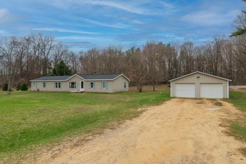 18242 32nd St, Gobles, MI, 49055-8662 | Card Image