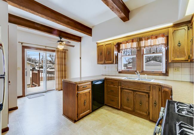 400 4 Th St Sw, House other with 3 bedrooms, 2 bathrooms and null parking in Montgomery MN | Image 9