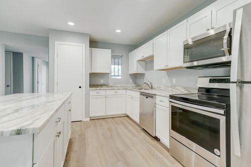 apt-49-5005 Georgi Ln, Houston, TX, 77092-5520 | Card Image