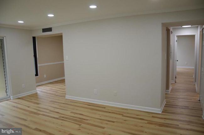 5-201 - 102 Duvall Ln, Condo with 2 bedrooms, 2 bathrooms and null parking in GAITHERSBURG MD | Image 6