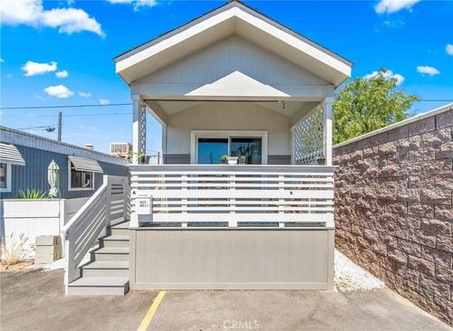 4925 Holly Ave, Long Beach, CA, 90805-6719 | Card Image