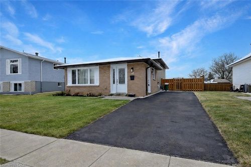 47 Odessa St, Stoney Creek, ON, L8J1A3 | Card Image