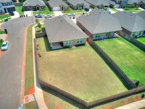 9005 Nw 149th Terrace, Yukon, OK, 73099 | Card Image