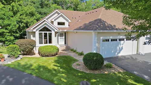 1885 Magnolia Ln N, Plymouth, MN, 55441-4024 | Card Image