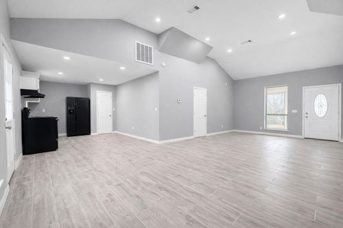 111 Otis Ln, Ames, TX, 77575-1721 | Card Image