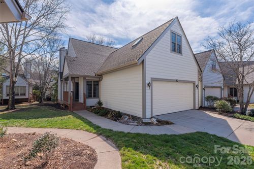 64 Pinnacle Pt, Asheville, NC, 28805-2403 | Card Image