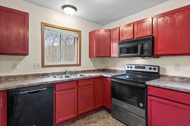 202 Christensen St, House other with 4 bedrooms, 2 bathrooms and null parking in North Mankato MN | Image 11