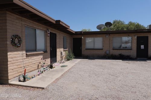 3032-3028-3032 E Presidio Rd, Tucson, AZ, 85716-1549 | Card Image