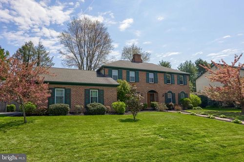 483 Woodcrest Dr, MECHANICSBURG, PA, 17050-6854 | Card Image