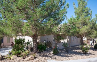 7747 Starthroat Court, House other with 3 bedrooms, 2 bathrooms and null parking in North Las Vegas NV | Image 2