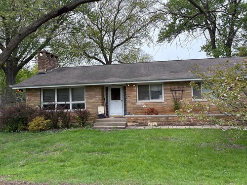 337 Maplewood Dr, Lakemoor, IL, 60051-8897 | Card Image