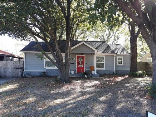 2524 Watauga Road, Fort Worth, TX, 76111 | Card Image