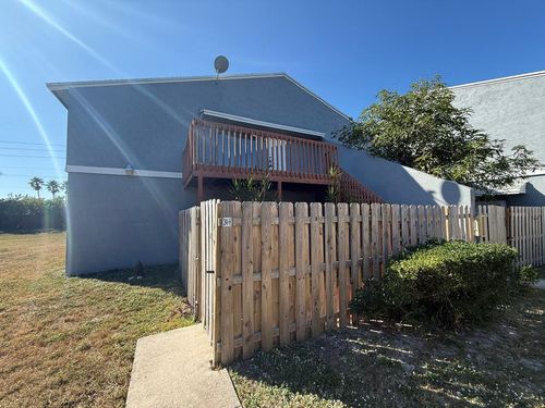 apt-h-24 Crossings Cir, Boynton Beach, FL, 33435-2117 | Card Image