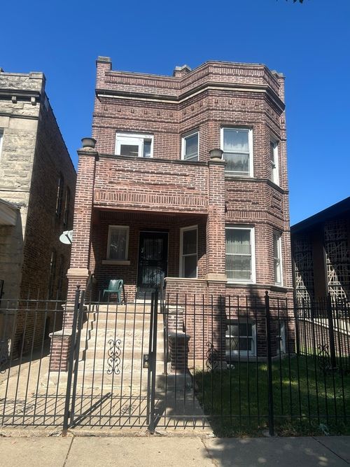 4810 W Washington Blvd, Chicago, IL, 60644-3627 | Card Image