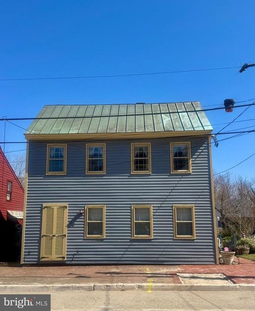 18 Market St, SALEM, NJ, 08079-1902 | Card Image