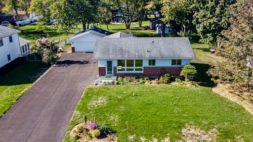 1N274 Woods Ave, Carol Stream, IL, 60188-2267 | Card Image