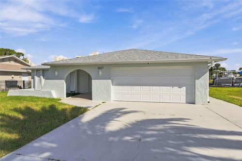 6027 Beverly Dr, HUDSON, FL, 34667-1507 | Card Image