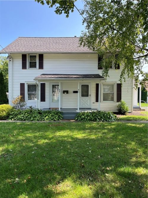 811 Hulett St, Horseheads, NY, 14845-2612 | Card Image