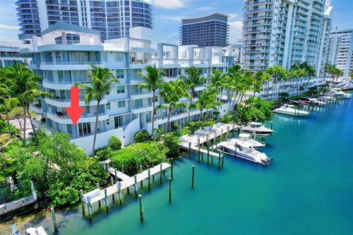 203-5970 Indian Creek Dr, Miami Beach, FL, 33140-2288 | Card Image