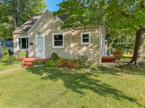 406 N Riverview Dr, Parchment, MI, 49004-1438 | Card Image