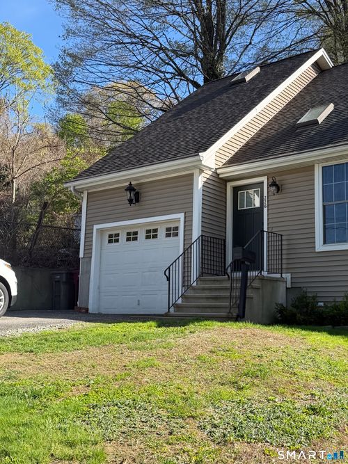 226 Scott St, Naugatuck, CT, 06770-4316 | Card Image