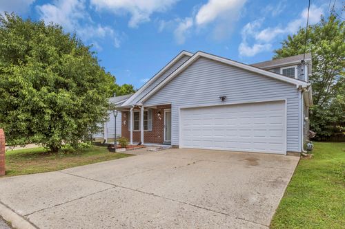 99 Edgehill Ln, Hendersonville, TN, 37075-4183 | Card Image