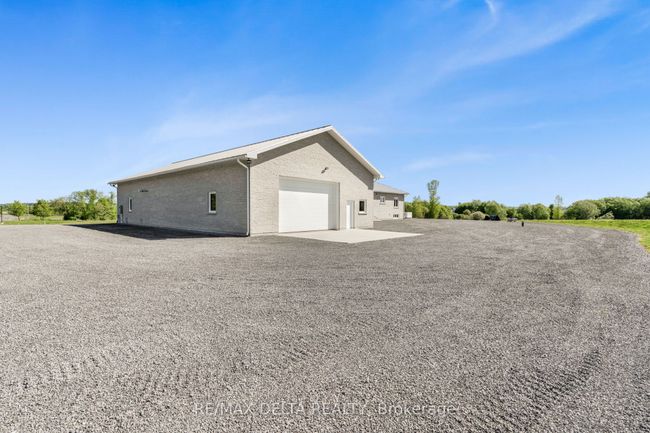 2030 Labonte St, House other with 3 bedrooms, 3 bathrooms and 15 parking in Clarence Creek ON | Image 32