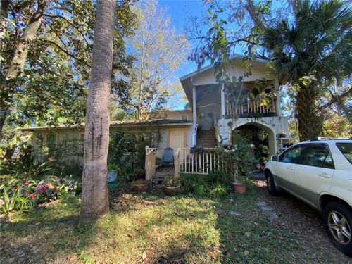 821 Ne 22nd Terrace, Gainesville, FL, 32641 | Card Image