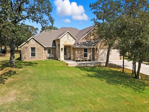 610 Doaks Dr, Runaway Bay, TX, 76426-9747 | Card Image