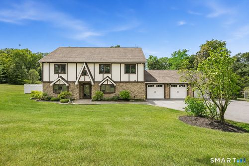 37 Tunnel Rd, Newtown, CT, 06470-1241 | Card Image