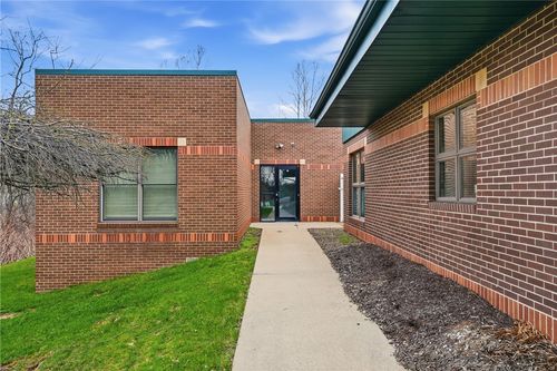 2873 W Hardies Rd, Hampton, PA, 15044 | Card Image