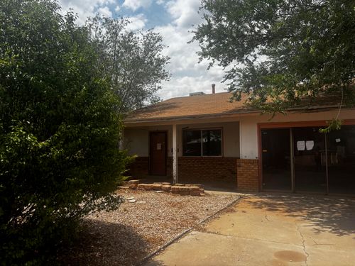 1208 Franciscan Ave, Grants, NM, 87020-2329 | Card Image