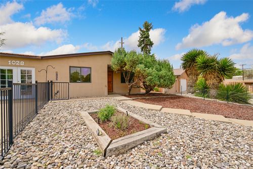 1028 Avenida De Las Campanas, Santa Fe, NM, 87507 | Card Image
