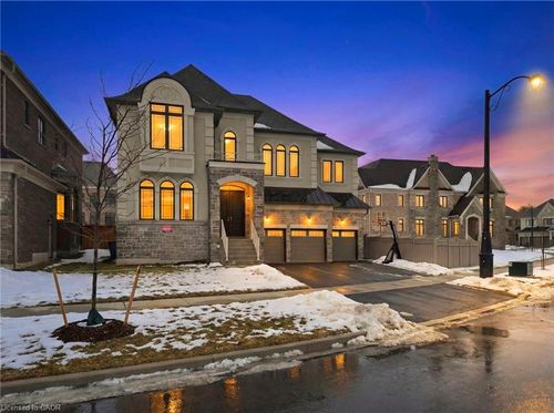 101 Av Appleyard, Kleinburg, ON, L4H4N3 | Card Image