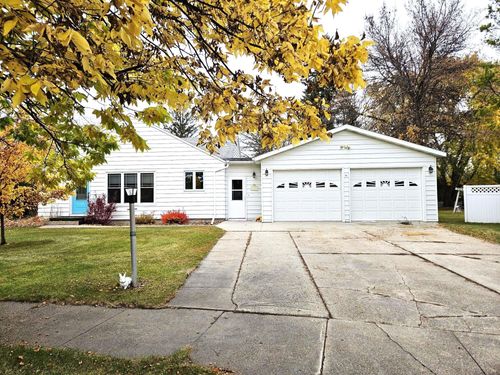 286 Stephen Ave, Stephen, MN, 56757-4302 | Card Image