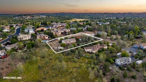 3027 Saddle View Court, Auburn, CA, 95602 | Card Image