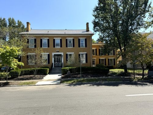 519 Ann St, Frankfort, KY, 40601-1901 | Card Image