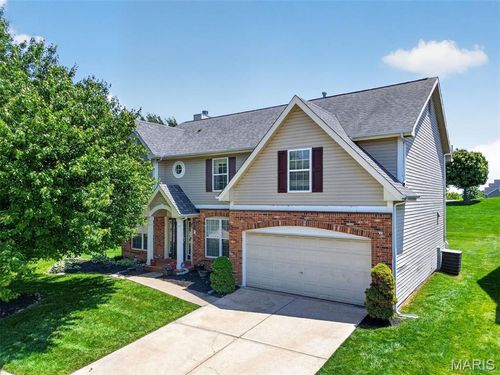 102 August Pl, Florissant, MO, 63034-2873 | Card Image