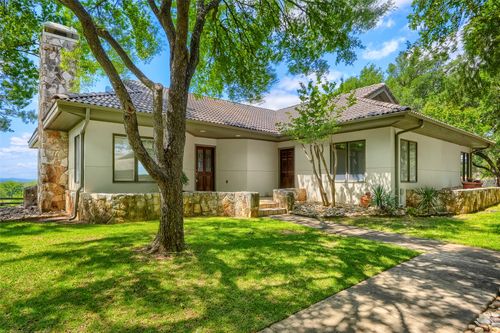 1607 Clubhouse Hill Dr, Spicewood, TX, 78669-1334 | Card Image