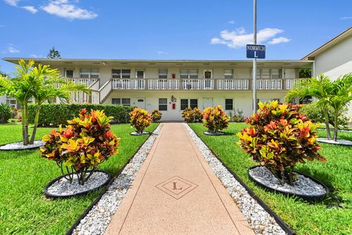 270 Norwich L, West Palm Beach, FL, 33417-7924 | Card Image