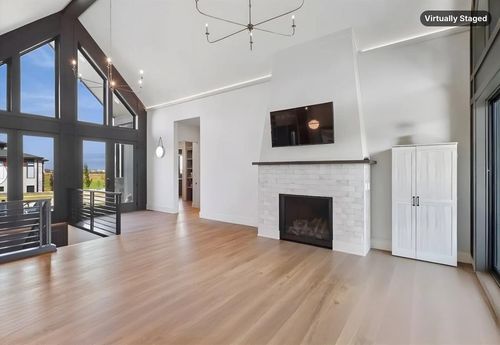 4735 Centennial Blvd, Urbandale, IA, 50323-0020 | Card Image